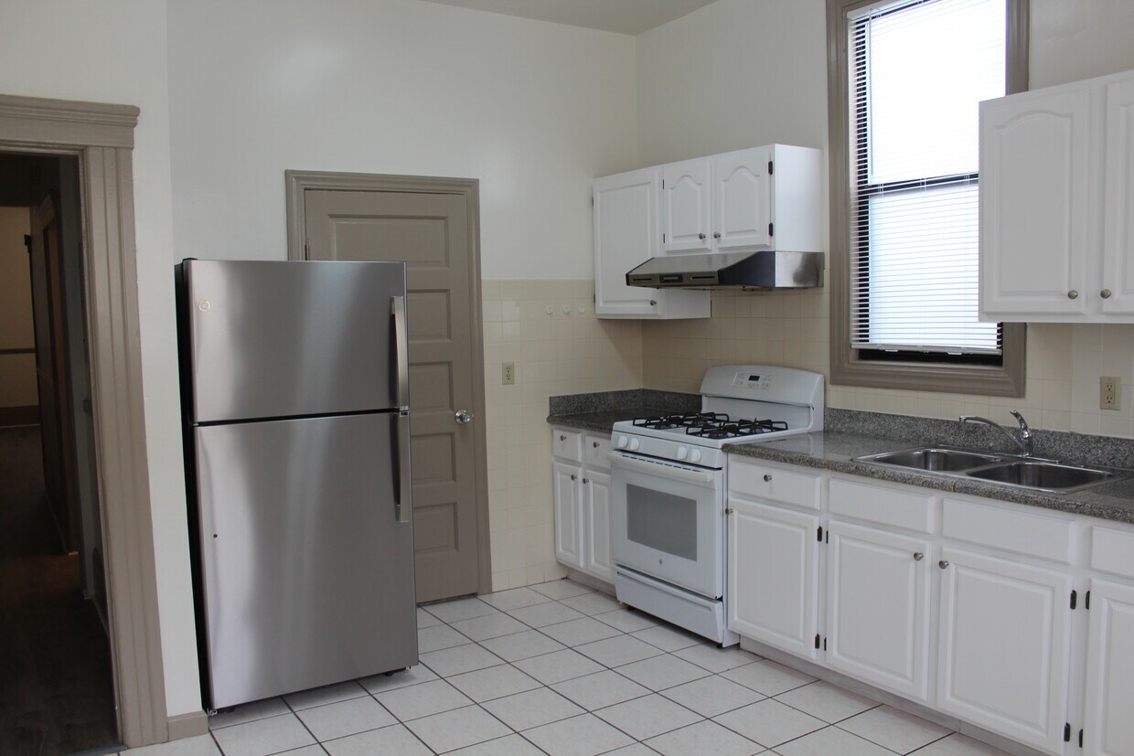 Primary Photo - 507 3rd Ave