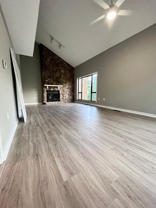 10241 Hightower Ct, Montgomery, OH 45249 Townhome Rentals in Montgomery OH