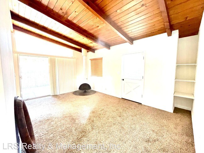 Building Photo - 3 br, 2 bath House - 6677 Suzanne Lane