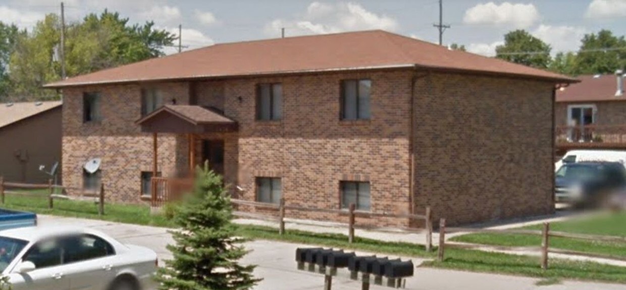 Primary Photo - 2424 N Kruse Ave