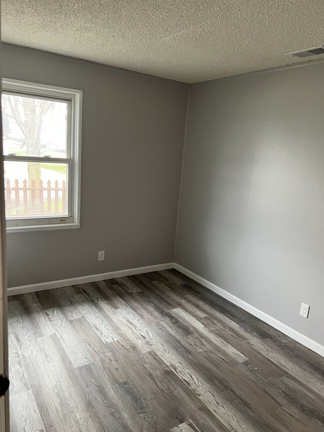 Bedroom 3 - 612 College St