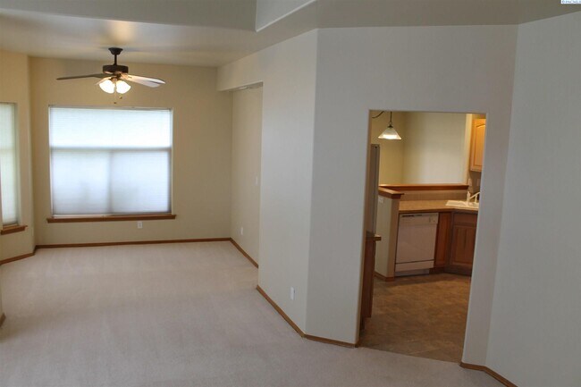 Foto del edificio - 431 Columbia Point Dr