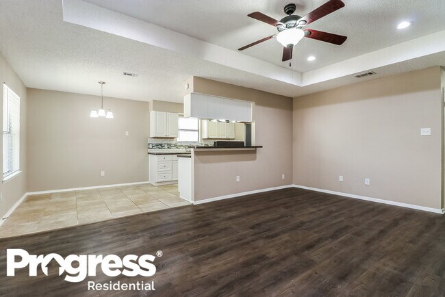 Building Photo - 8540 Whitney Dr