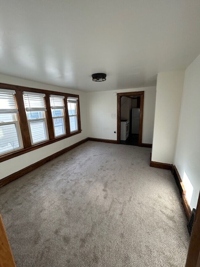 Building Photo - 4959 N 38th St