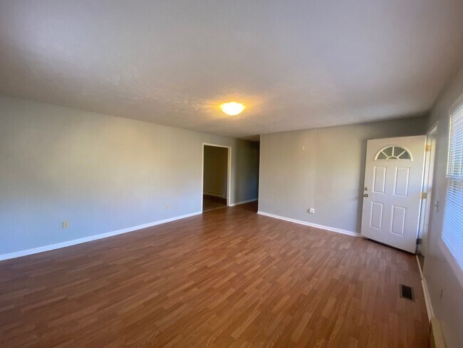 Building Photo - 3 bedroom 2 bath home in Greeneville, TN