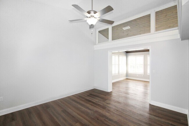 Building Photo - Chestnut Creek Annual Home for Rent