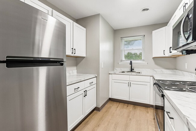 Building Photo - Brookbend Apartments
