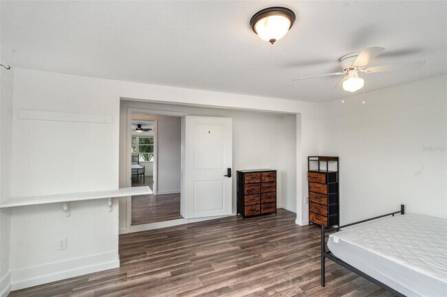Foto del edificio - 211 Duxbury Ave