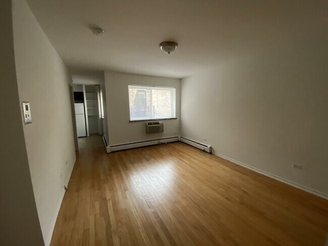Foto del edificio - 736 W Buena Ave