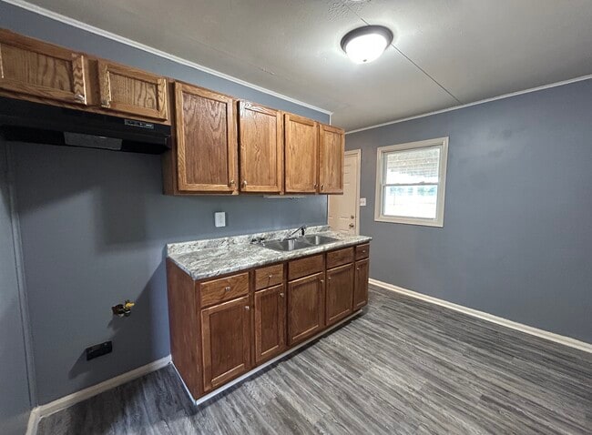 Foto del edificio - 231 Lindenwood Dr