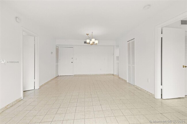 Foto del edificio - 4713 NW 7th St