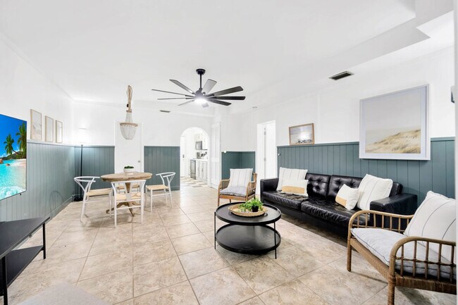 Foto del edificio - 10755 Clara Ln