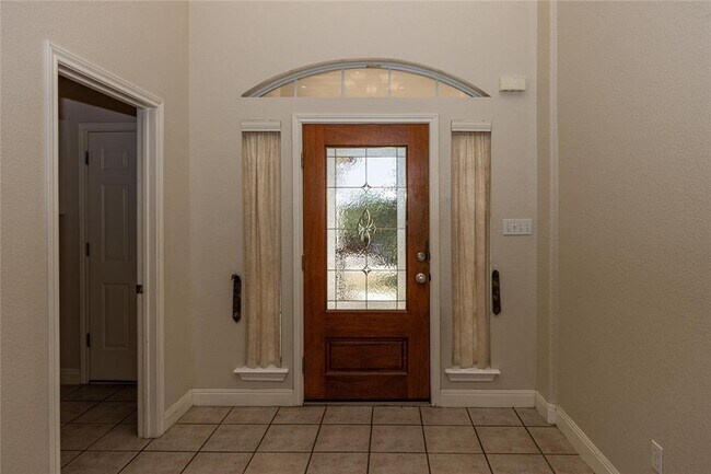 Foto del edificio - 86 Ridgewood Cir