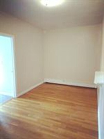 Foto del edificio - 371 Blue Hill Ave