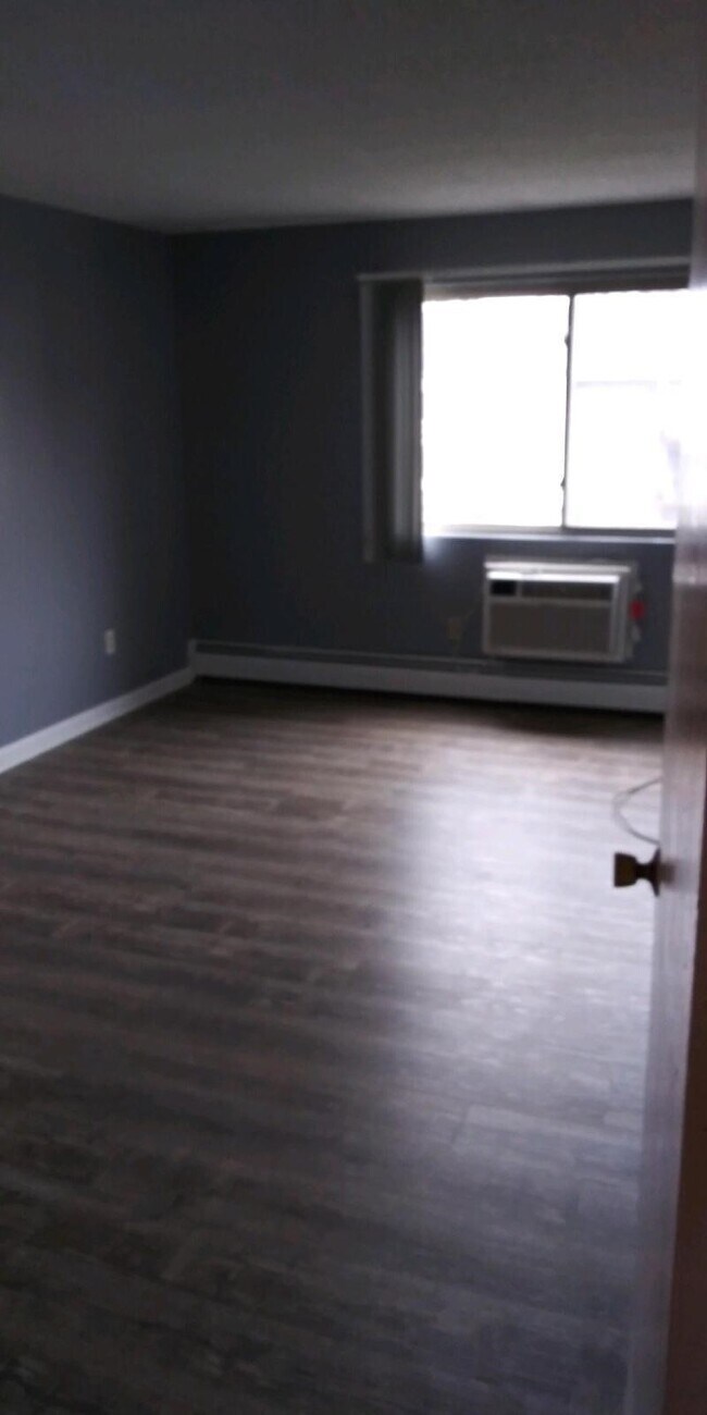 Bedroom - 351 Pawtucket Blvd