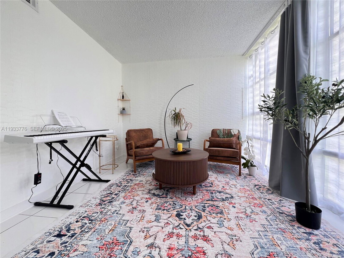 Photo - 501 Southeast 3rd Street Apt #119, Hallandale Beach, FL 33009 - 2 BR 1.5 BA condo