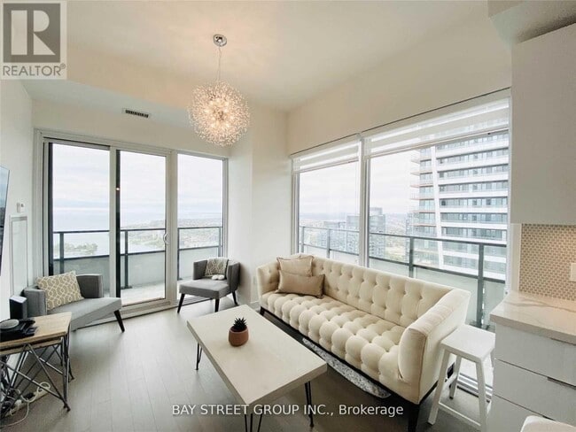 Building Photo - 20 Shore Breeze Dr