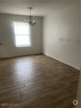 Building Photo - 5013 N Obispo Cir