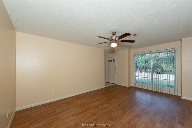 Building Photo - 2317 Carter Creek Pkwy