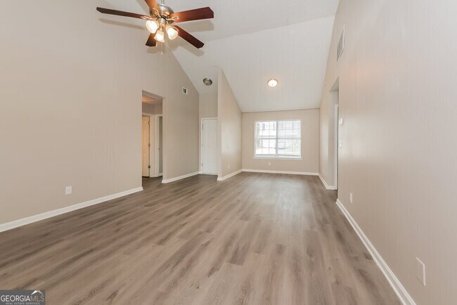 Foto del edificio - 2081 Wedgewood Dr