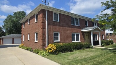Building Photo - 331 Heather Ln
