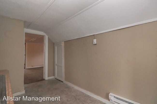 Foto del edificio - 3350 E 132nd St
