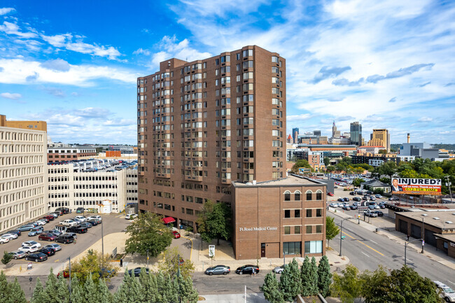 Building Photo - Irvine Park Towers