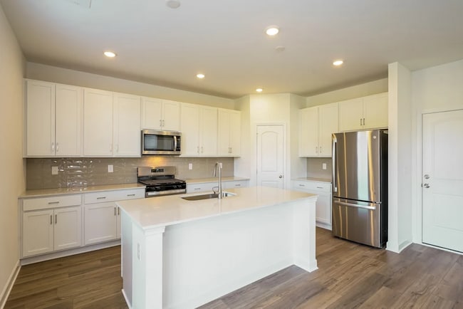 Building Photo - 1362 Georgetown Dr