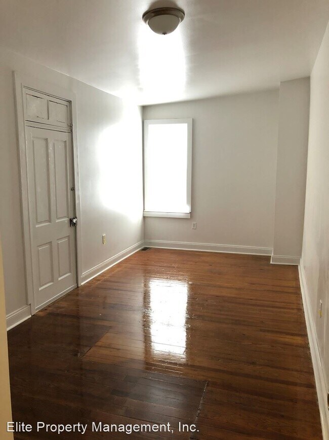 Building Photo - 4 br, 1.5 bath House - 302 Roosevelt Ave.