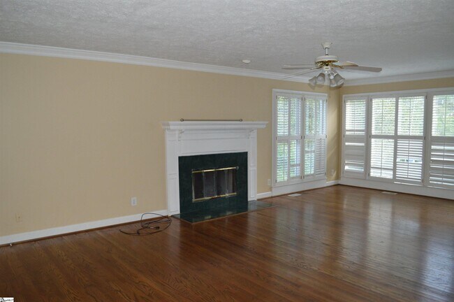 Foto del edificio - 6 Nearfield Ct