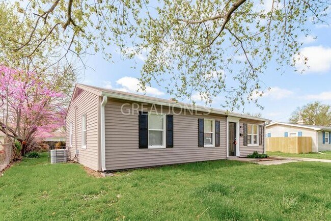 Building Photo - 103 Southlane Dr