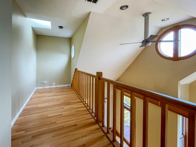 Foto del edificio - 2642 N Wilton Ave