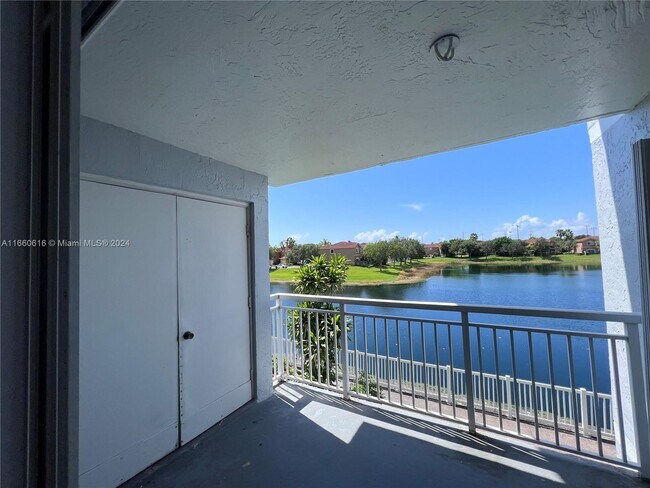 Building Photo - 8590 SW 212th St