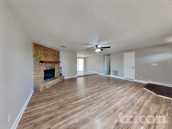 Foto del edificio - 1478 Pawnee St