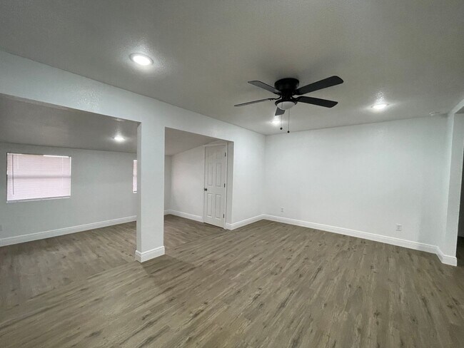 Foto del edificio - 3 Bed 2 Bath Thonotosassa