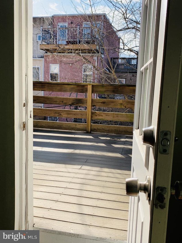 Foto principal - 2112 Christian St
