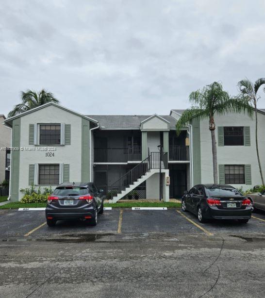 Primary Photo - 1024 S Independence Dr