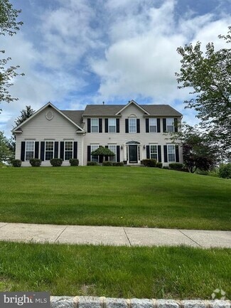Building Photo - 1891 Sycamore Dr