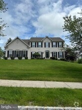 Building Photo - 1891 Sycamore Dr