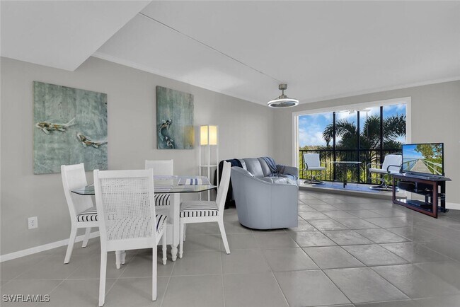 Foto del edificio - 5220 Bonita Beach Rd SW