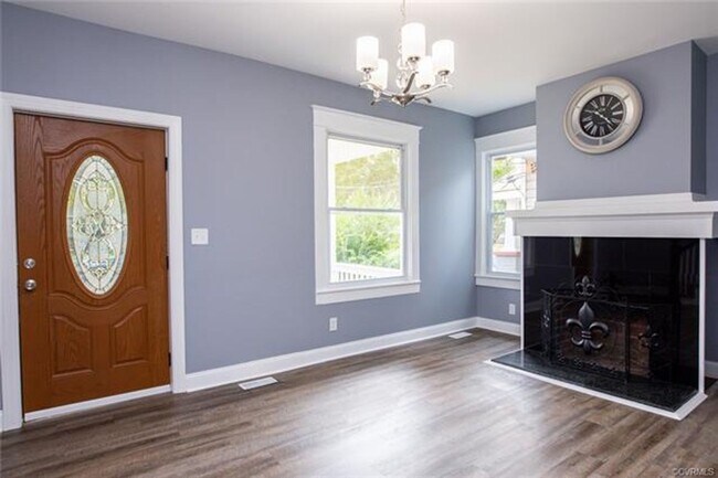 Building Photo - Modern Charm Meets Cozy Living: Stunning 3...