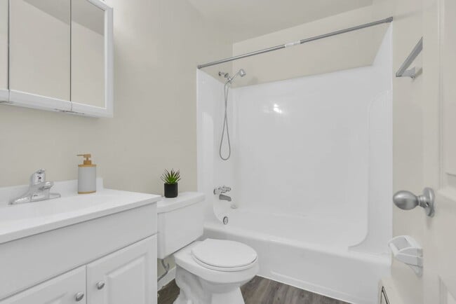 Interior Photo - Laurelton Village Apartments