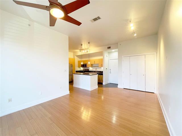 Foto del edificio - 4605 Cedar Springs Rd