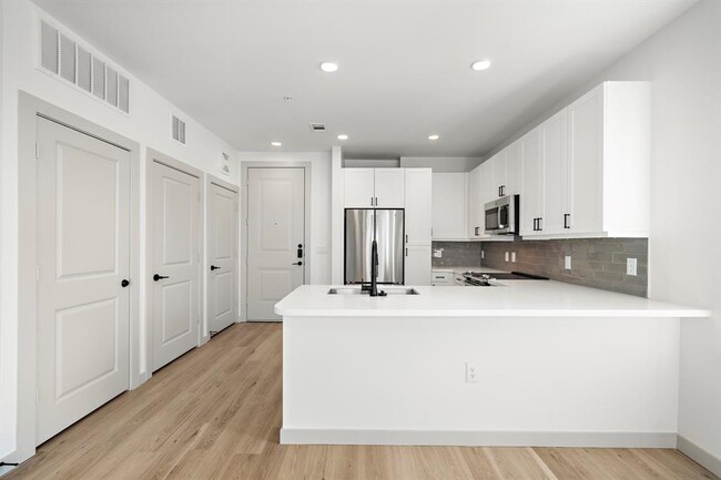 Building Photo - 29655 Jordan Ranch Blvd