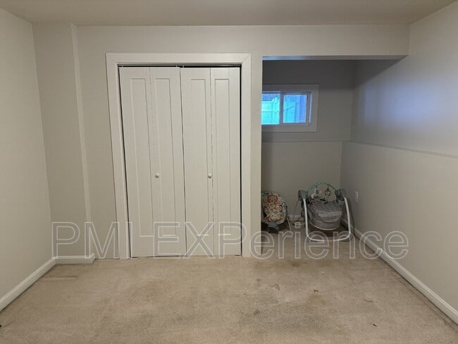 Building Photo - 11464 Westmont Ct