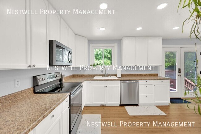 Building Photo - 4033 Burningham Dr