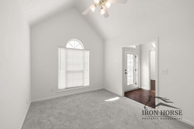 Foto del edificio - 379 Beech Hollow Trail SW