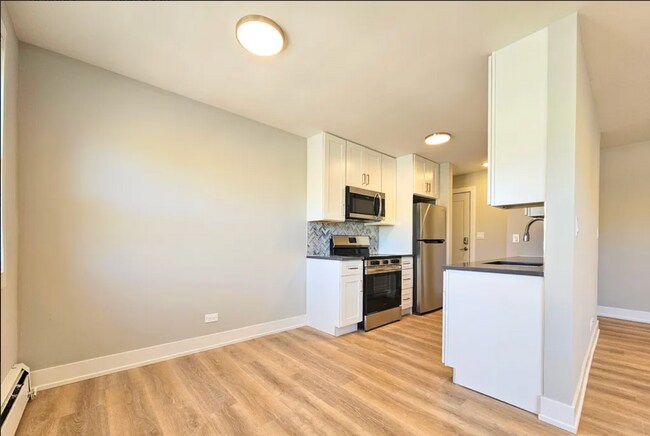 Foto del edificio - 531 W Aldine Ave