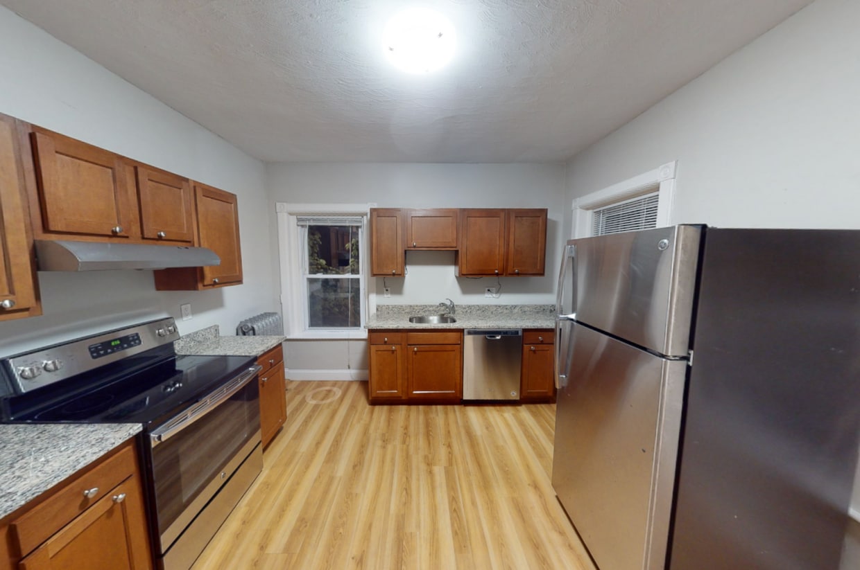 Foto principal - 906 Massachusetts Ave