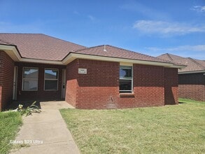 Building Photo - 505 N Brentwood Ave
